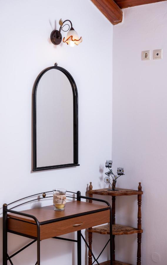 Vrisanos Apartamento Pitsidia Exterior foto