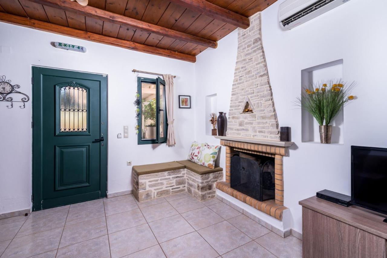 Vrisanos Apartamento Pitsidia Exterior foto